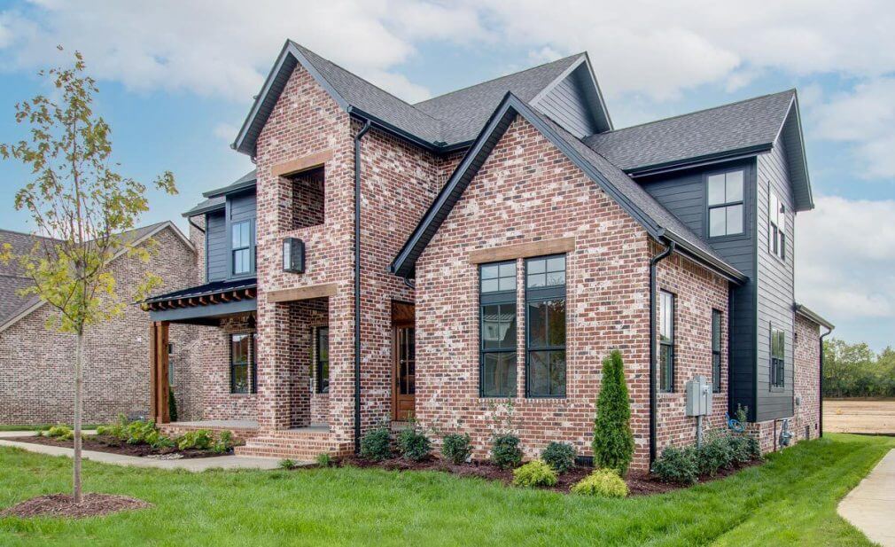 James Hardie Plank from Colourplus Statement collection in Iron Gray Siding contractors in Toronto - working with siding planks, panels, shingles