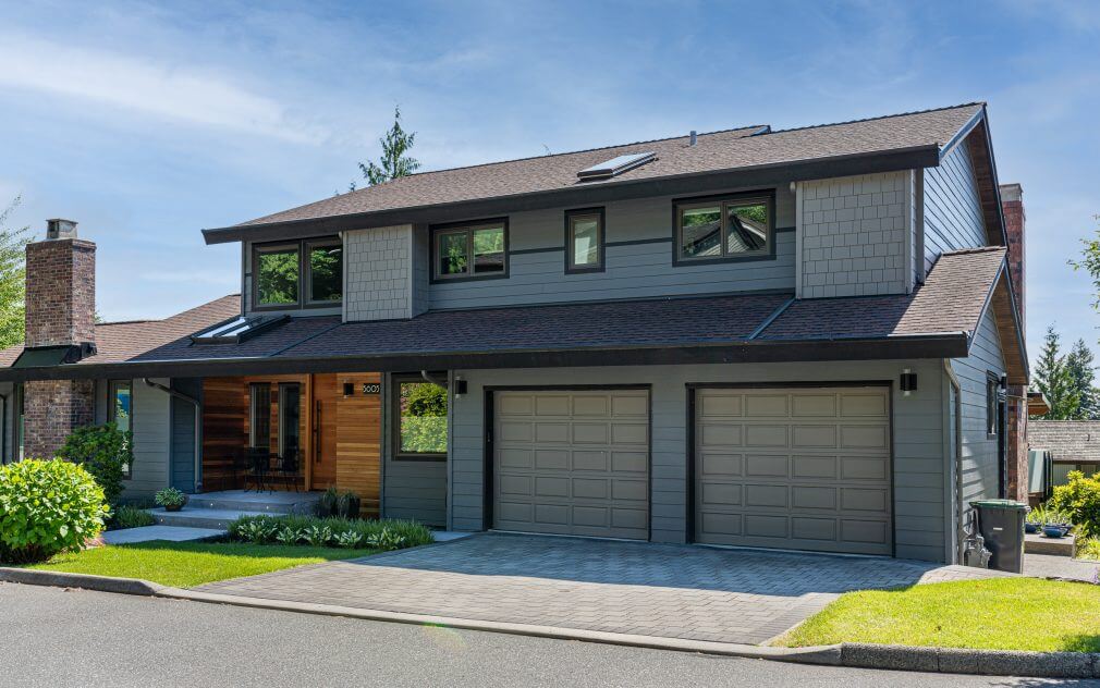 Siding contractors in Vancouver - working with siding planks, panels, shingles Siding contractors in Vancouver - working with siding planks, panels, shingles