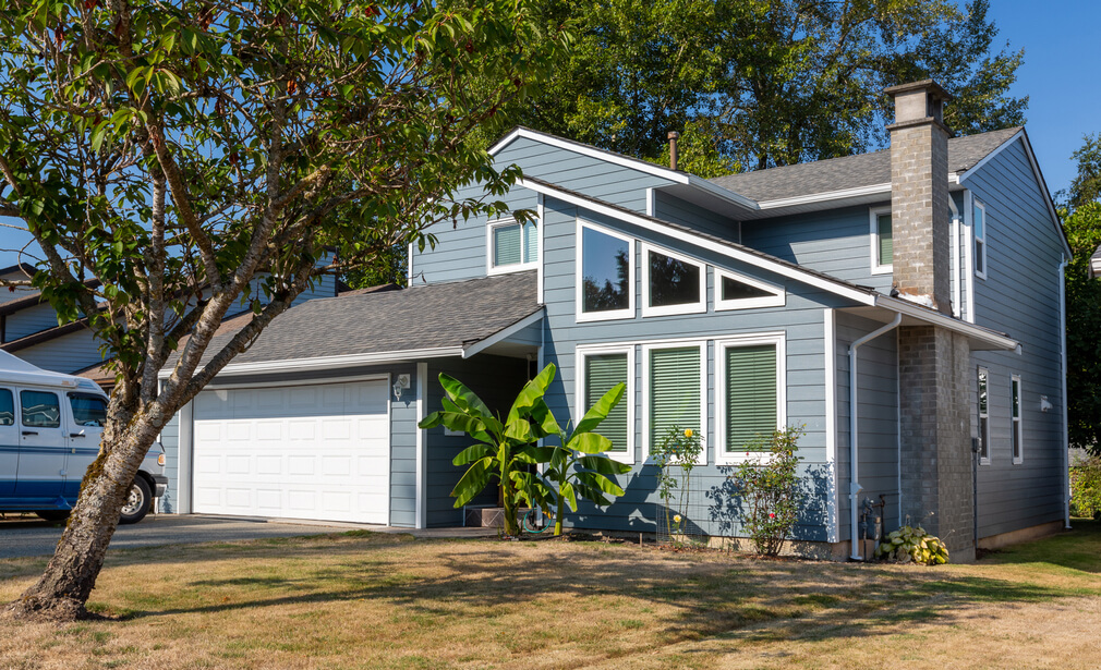 Siding contractors in Halifax - working with siding planks, panels, shingles Siding contractors in Halifax - working with siding planks, panels, shingles