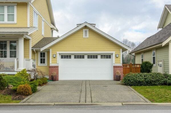 Power washing Vinyl Siding