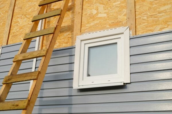 Installing Vinyl Siding Around Windows