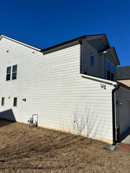Residential home siding repair project in Atlaanta