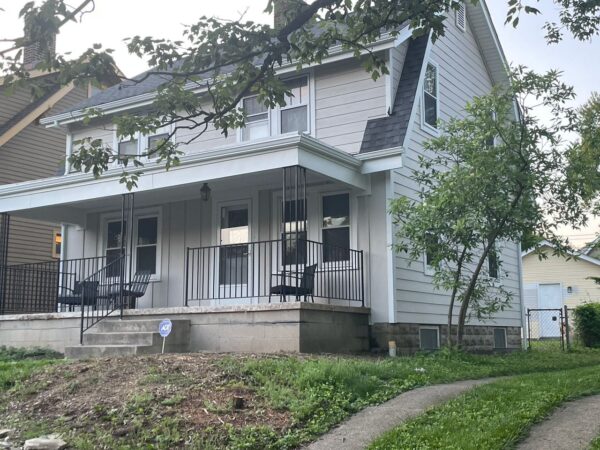 Full house replacement in Cobblestone plank with B&B 16