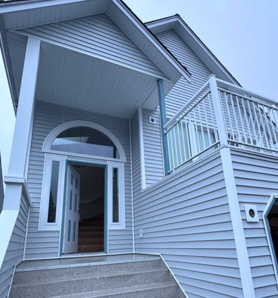 Completed James Hardie siding project
