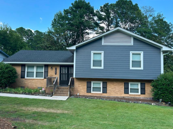 Residential home siding improvement project