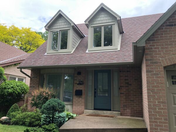 Completed James Hardie shingles siding project in oakville