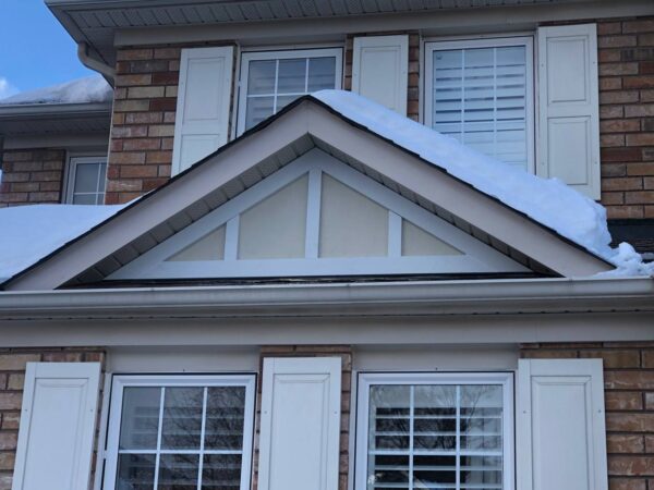 JH Panels Cedarmill Monterey Taupe with White Trims (3-1/2”) and Battens