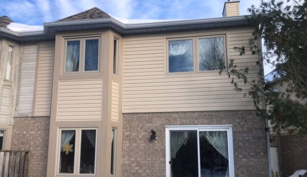 Vinyl D 4.5 Dutch Lap - Pebble Siding Renovation