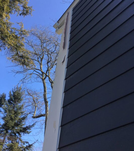 James Hardie Planks 7” and Straight Edge Shingles (Deep Ocean) Siding Renovation