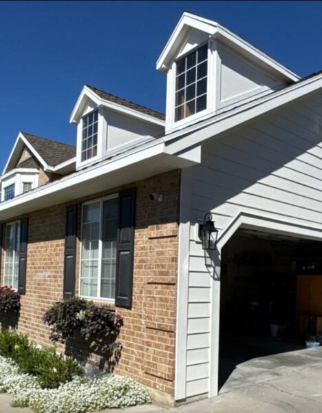 Completed James Hardie siding project