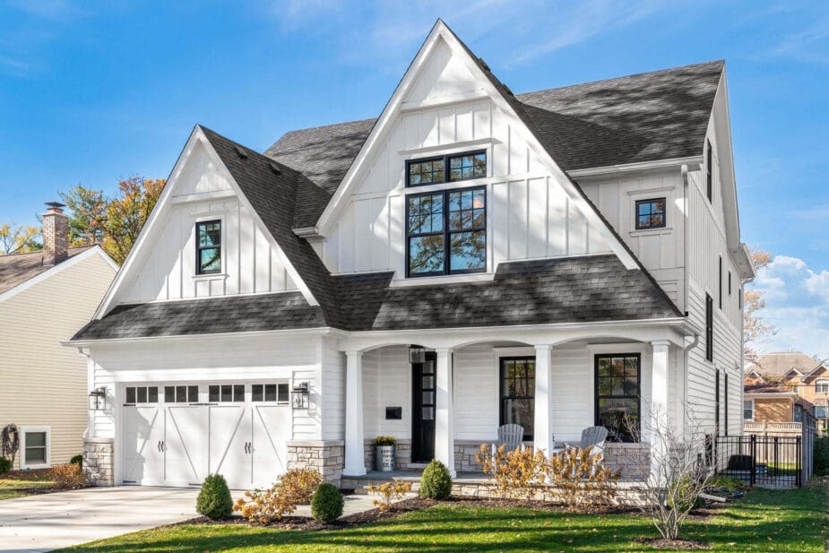Top siding installation company in Knoxville - lap, board and batten, vertical and horizonal siding installation